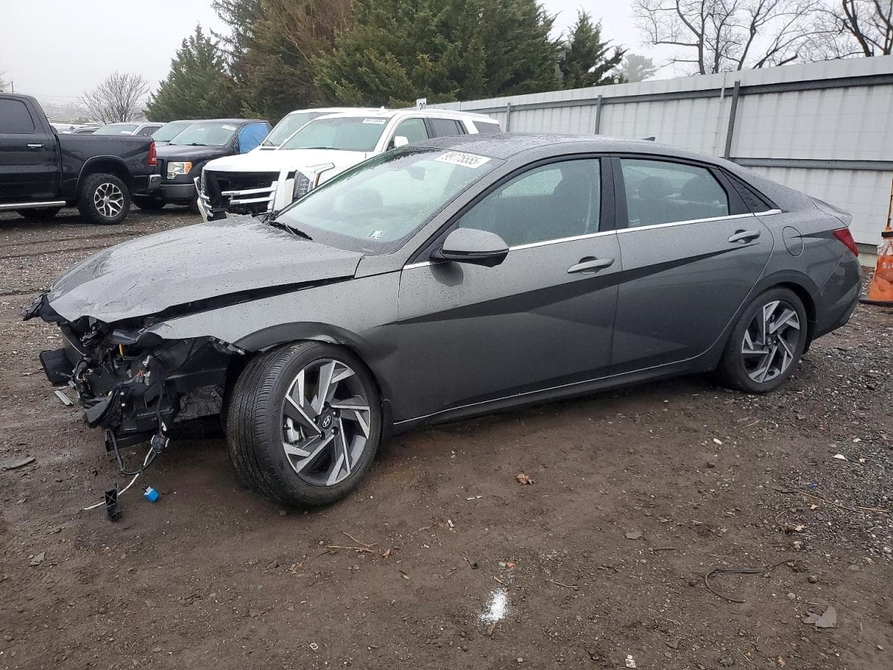 ELANTRA