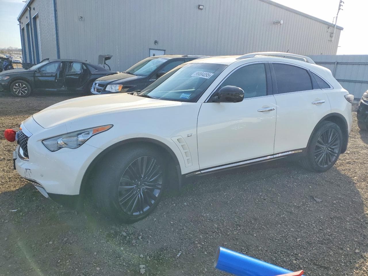 QX70