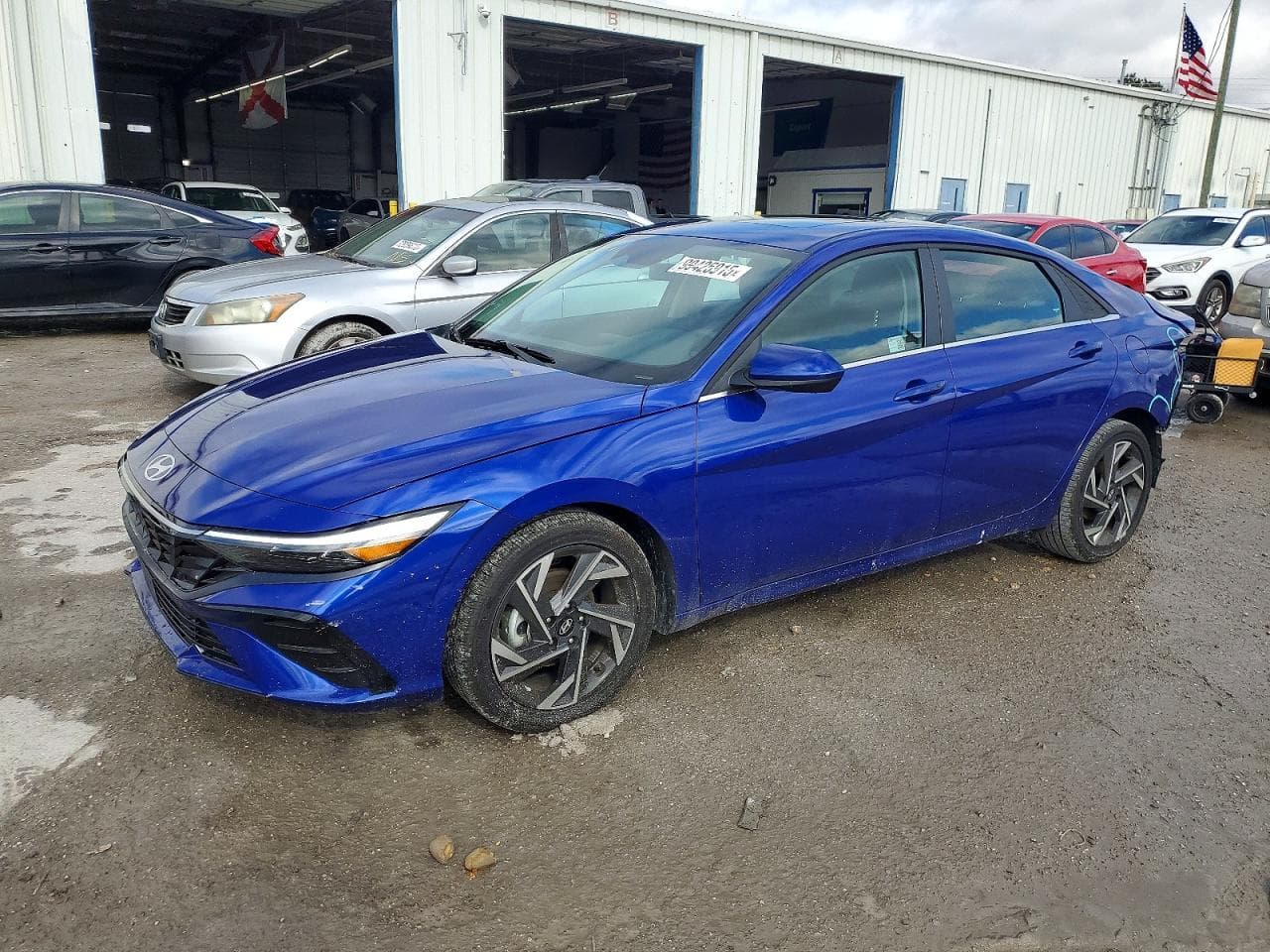 ELANTRA