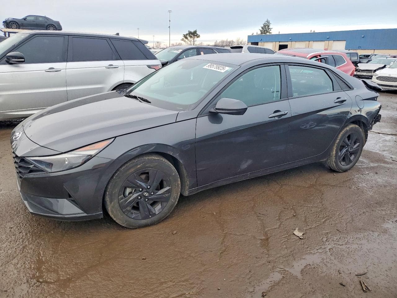 ELANTRA
