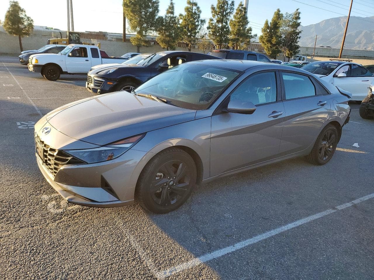 ELANTRA