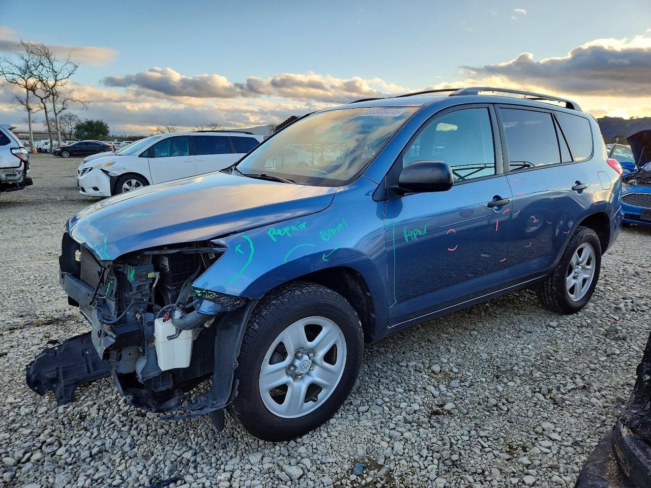 RAV4