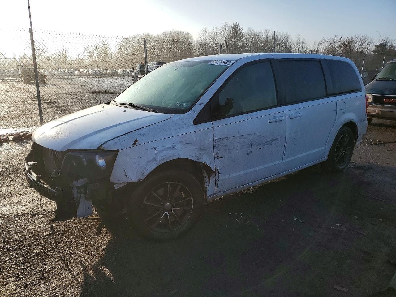 GRAND CARAVAN