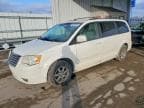 MINIVAN