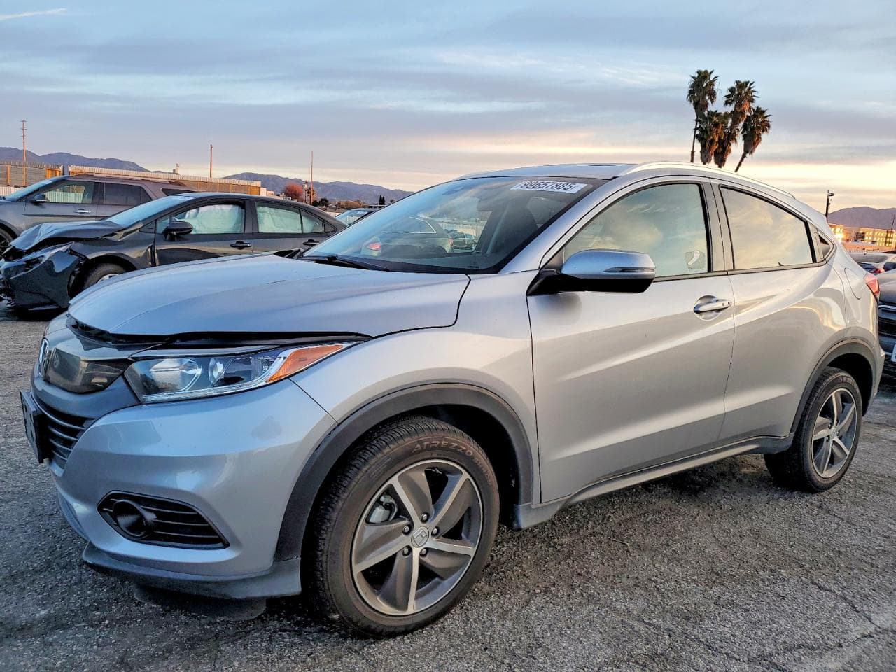 HR-V