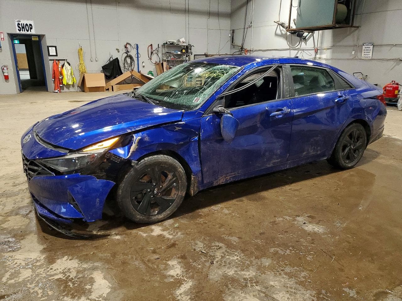 ELANTRA