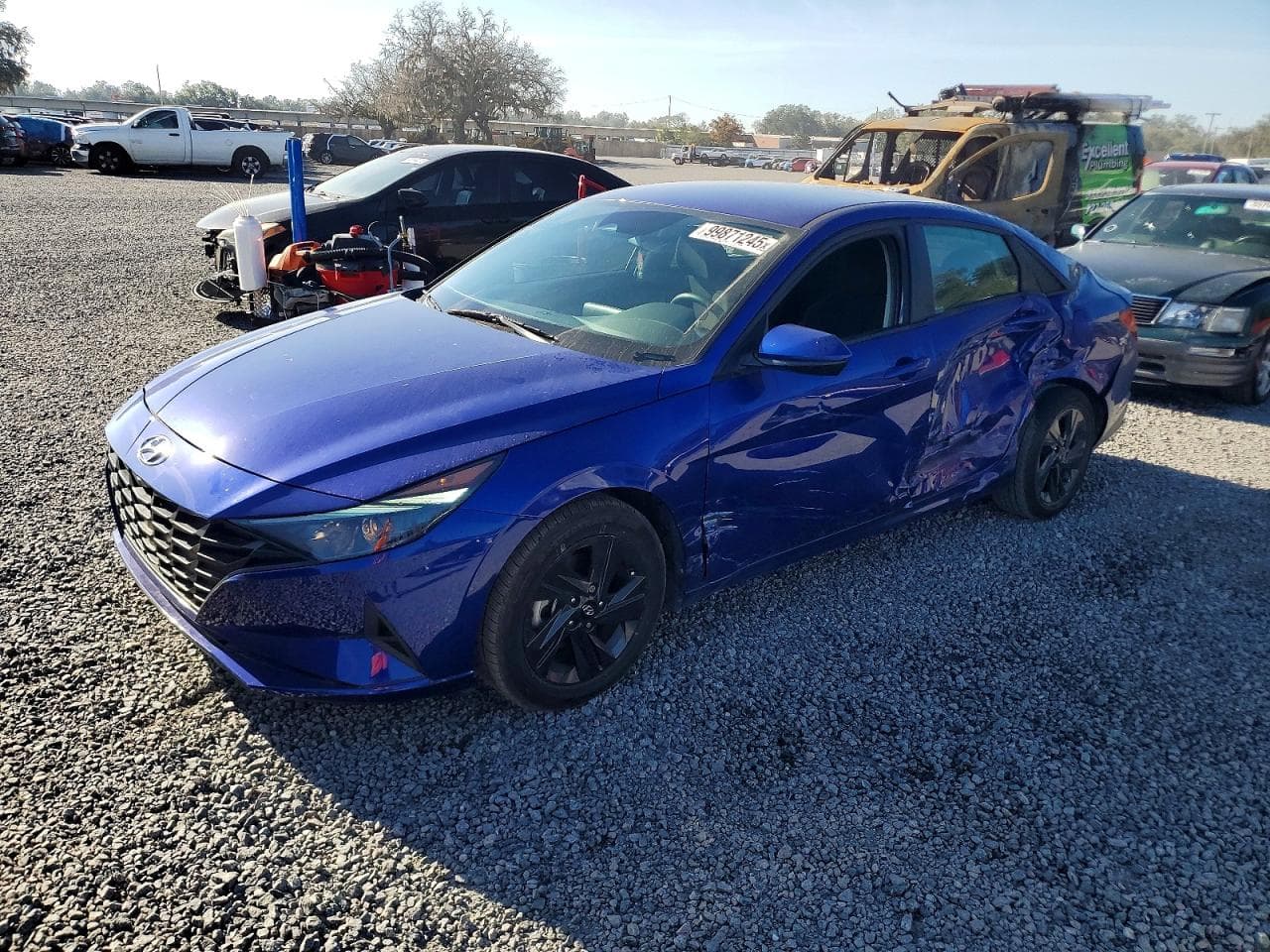 ELANTRA