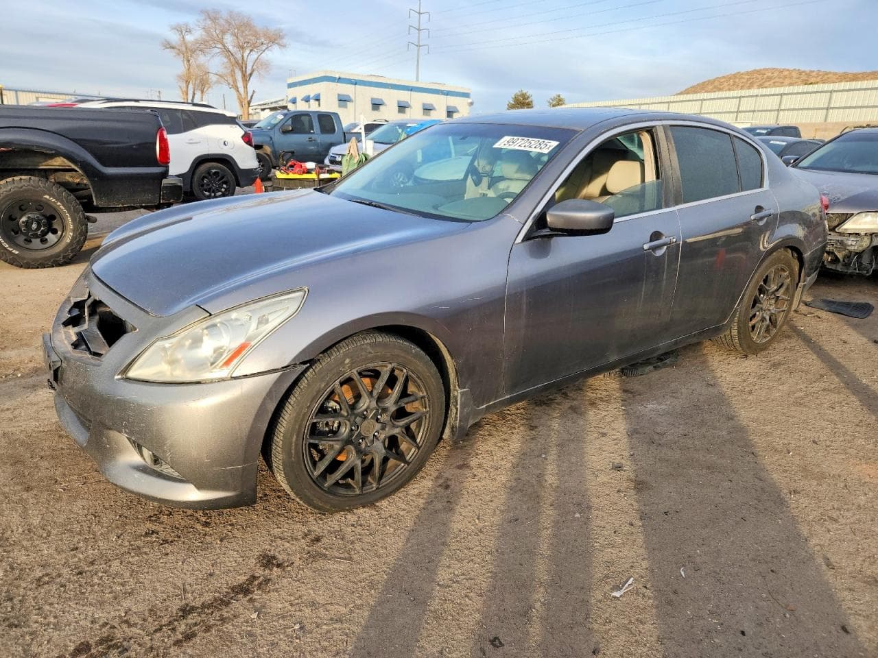 G37