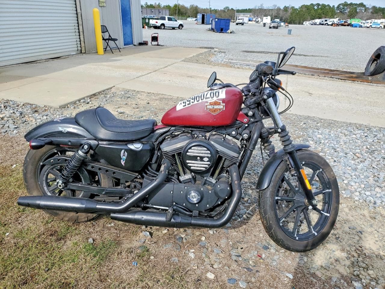 XL883 N