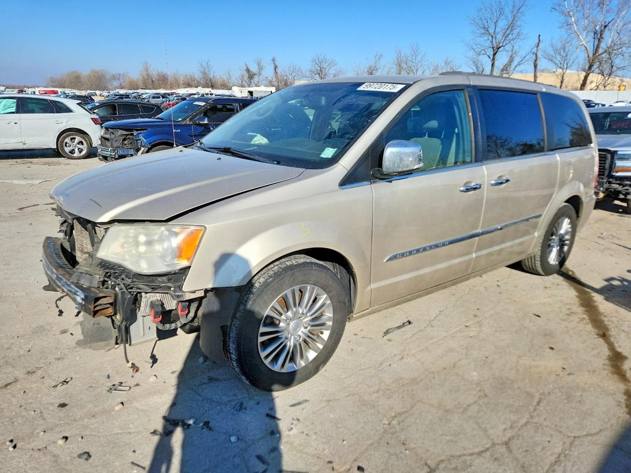 MINIVAN