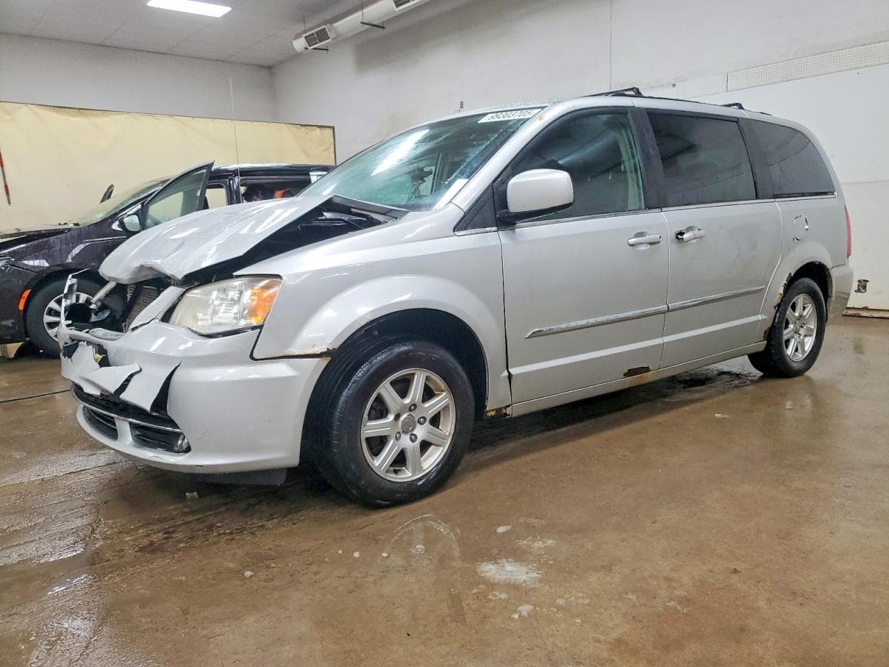 MINIVAN