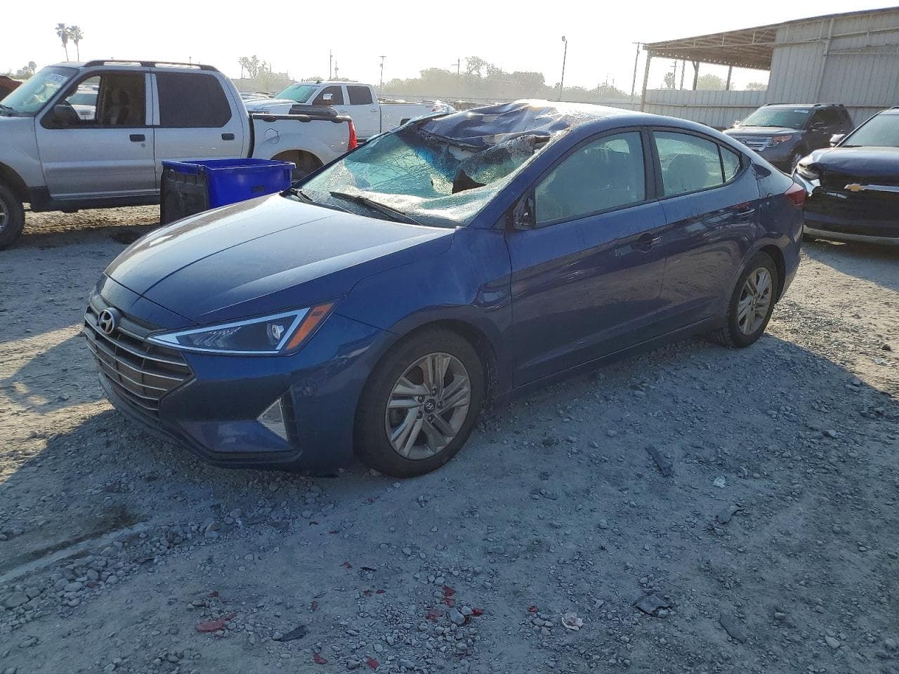 ELANTRA