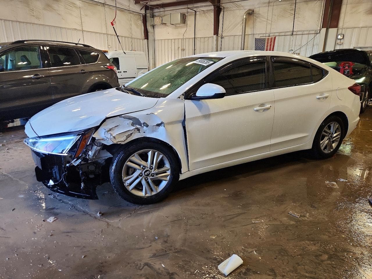 ELANTRA