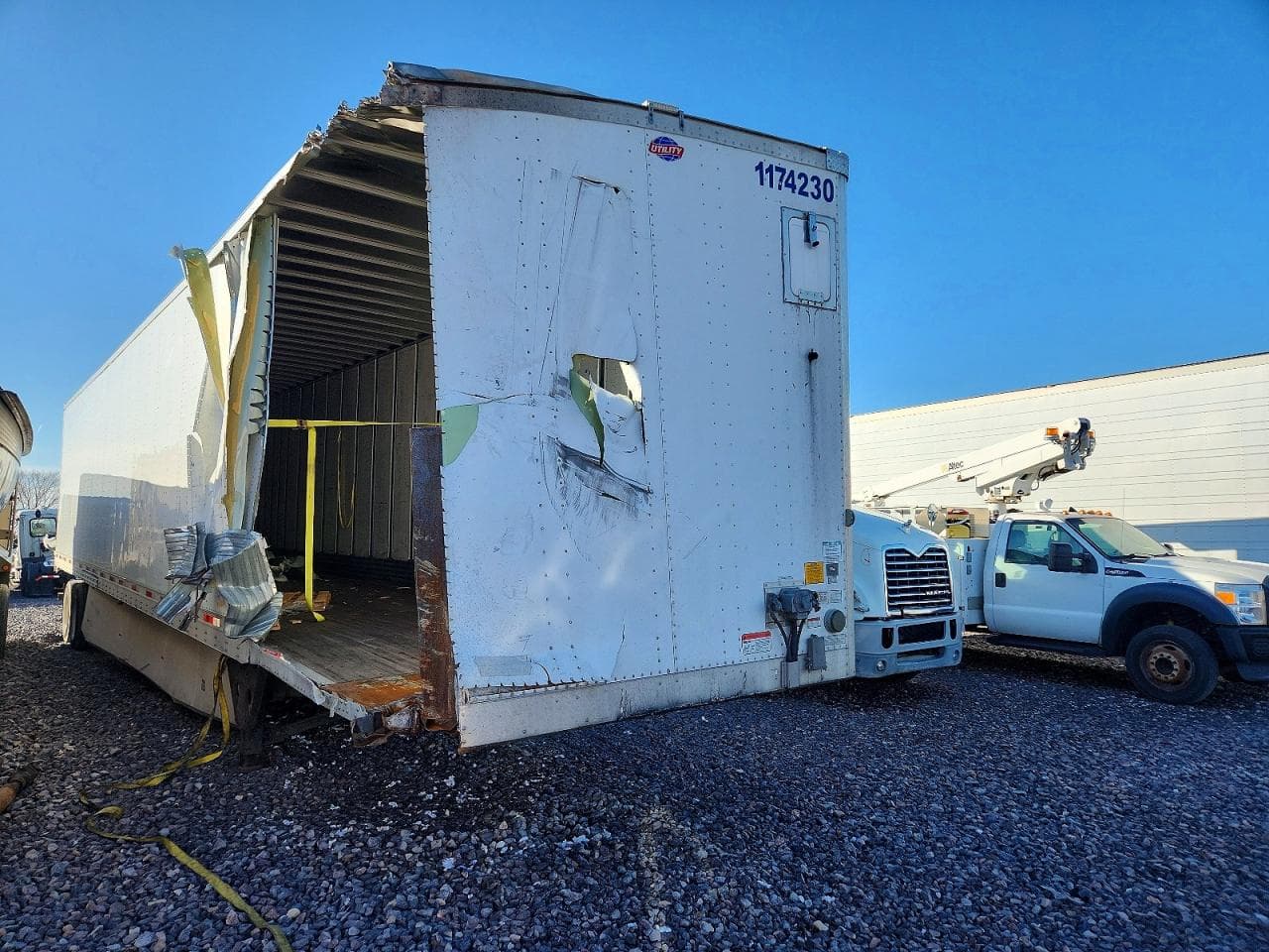 DRY FREIGHT TRAILER