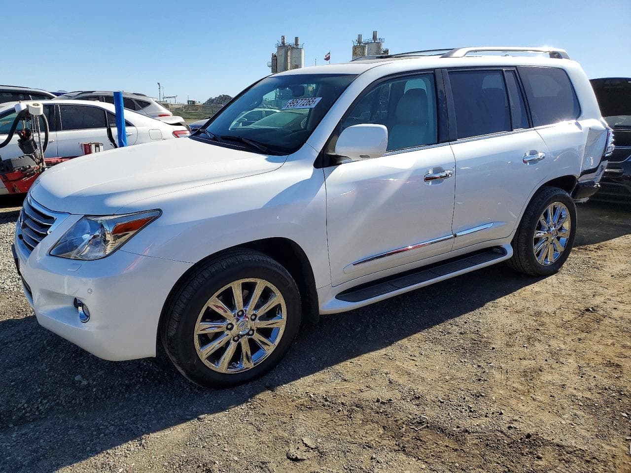 LX570