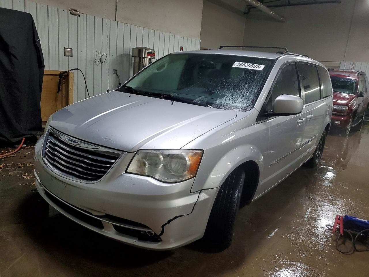 MINIVAN