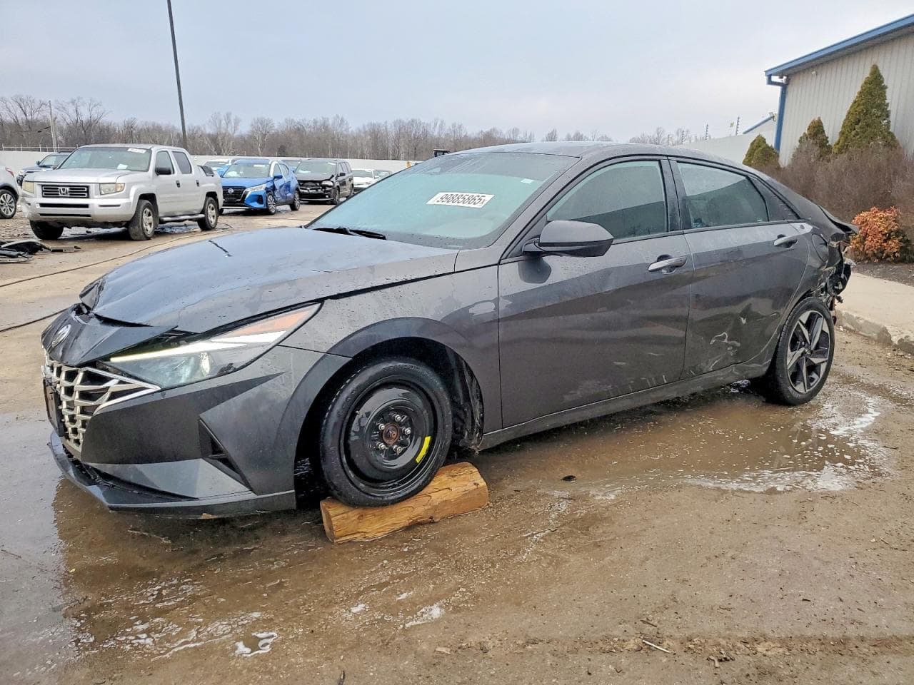 ELANTRA