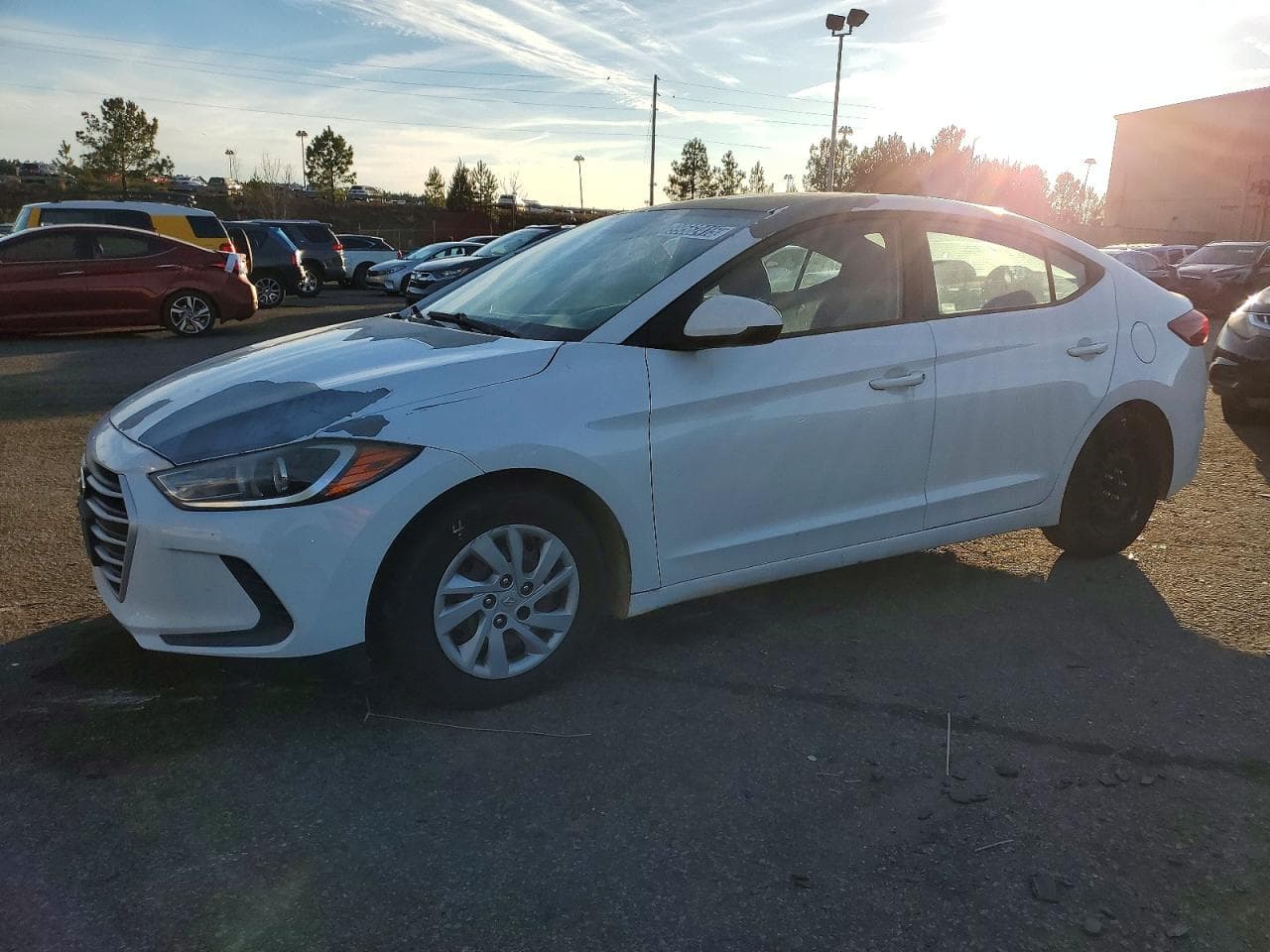 ELANTRA