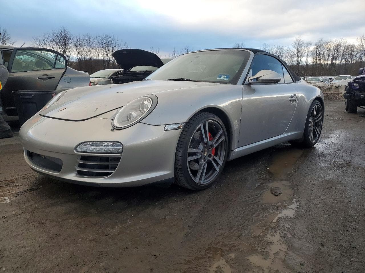 911
