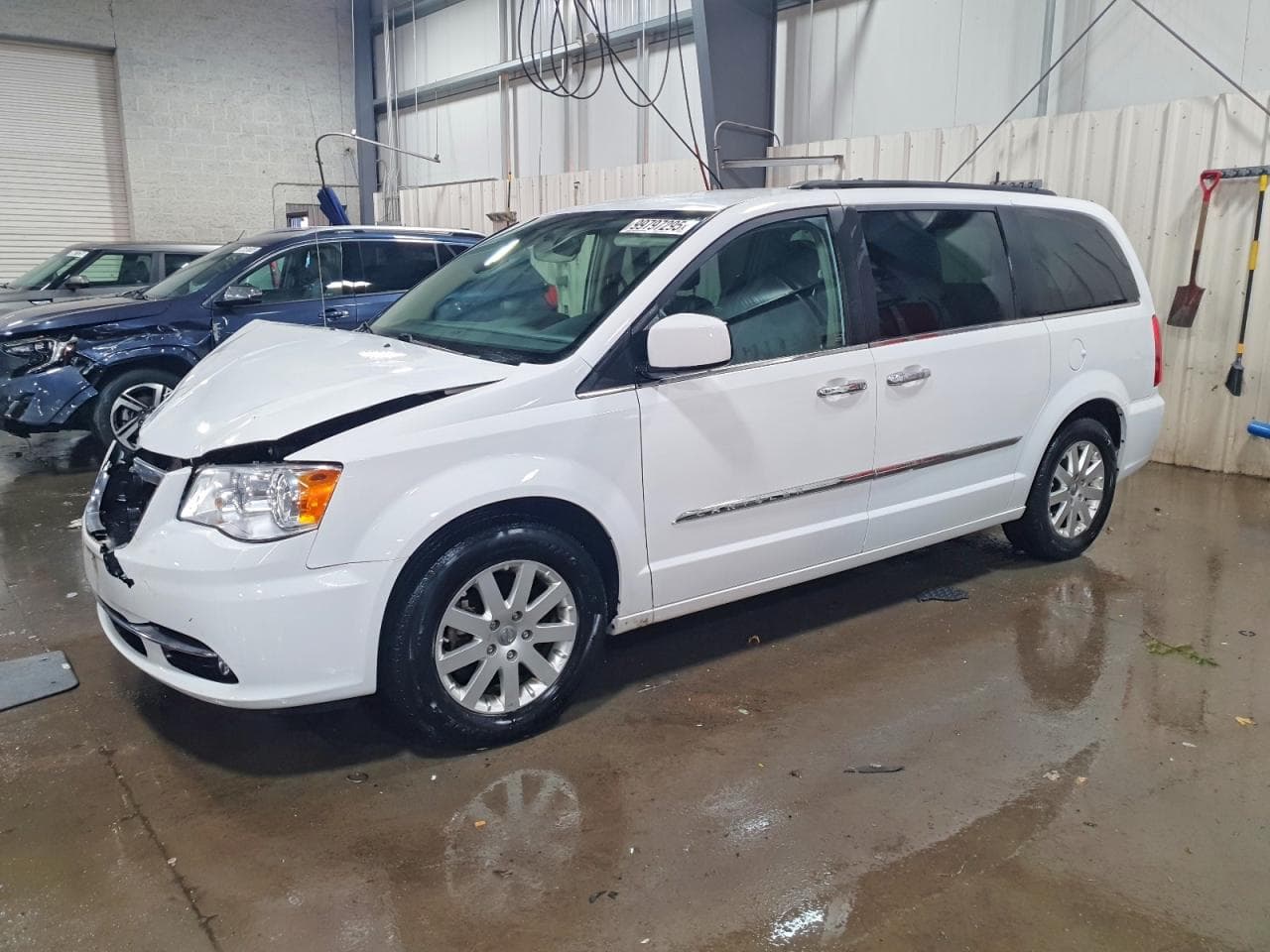 MINIVAN