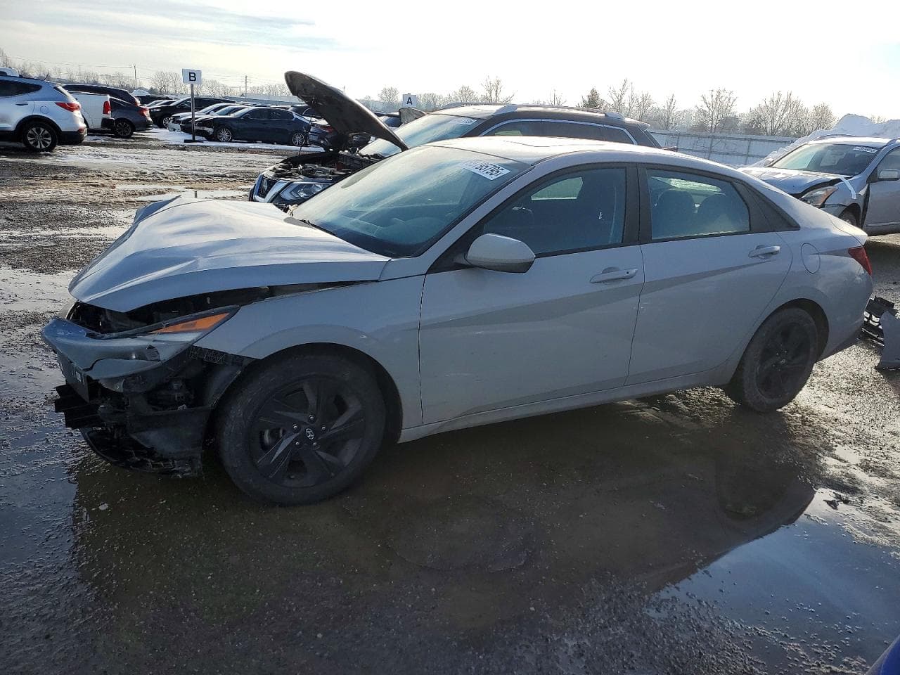 ELANTRA