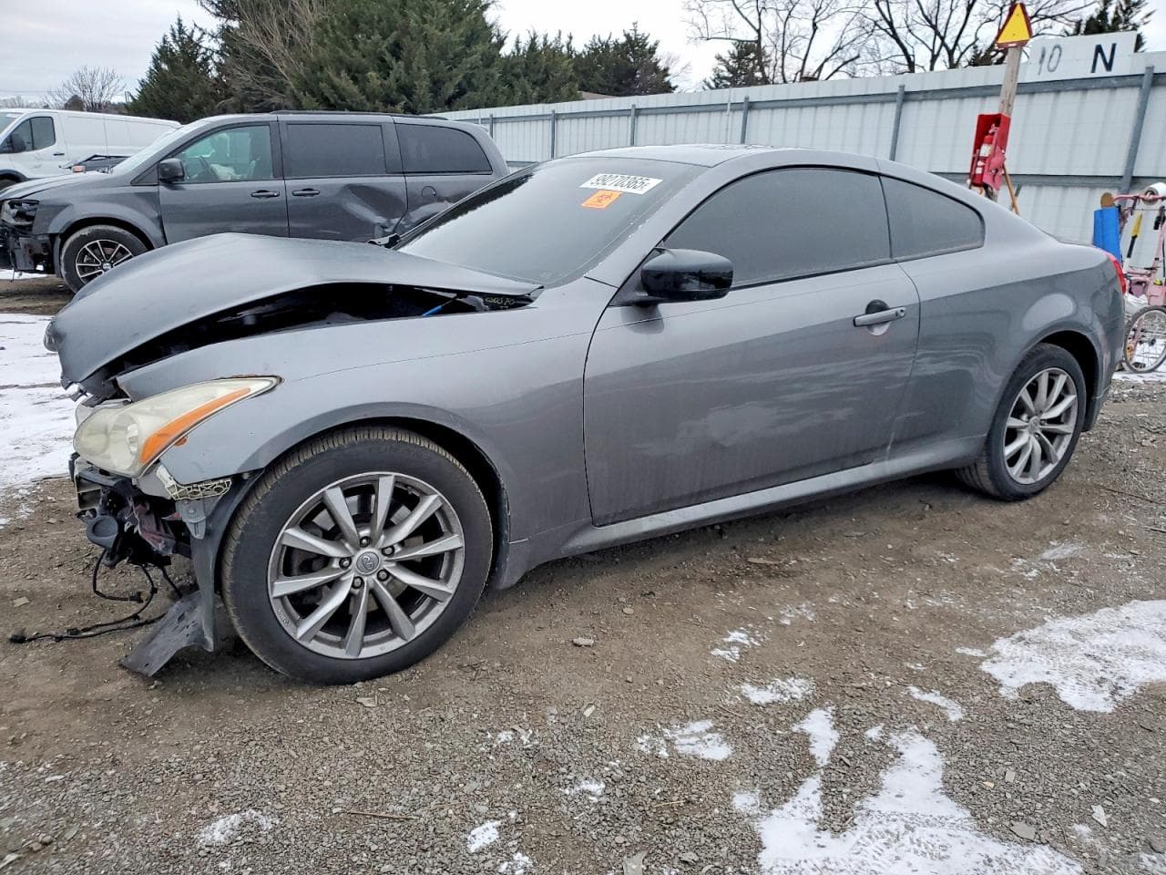 G37