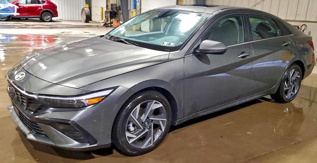 ELANTRA
