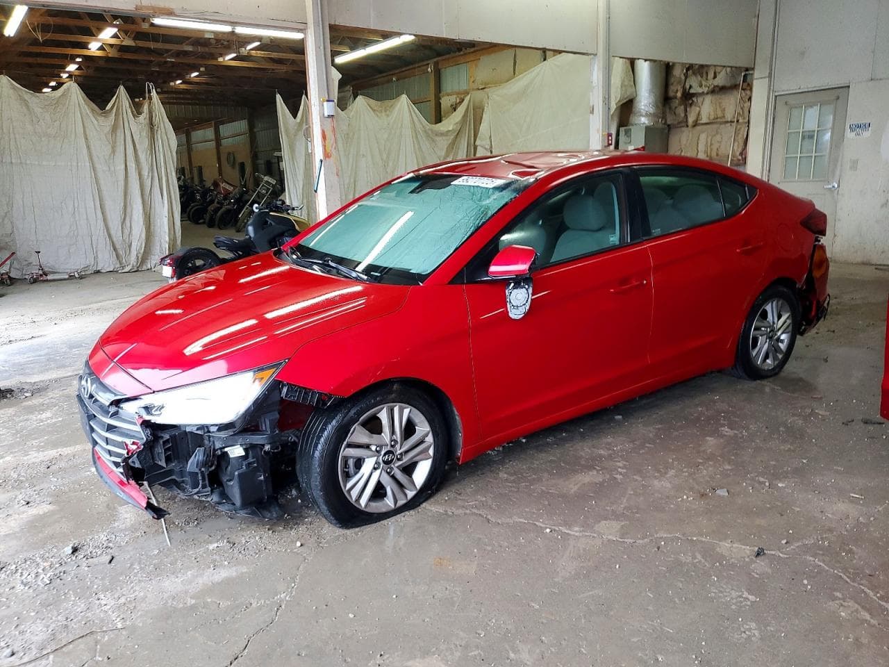 ELANTRA