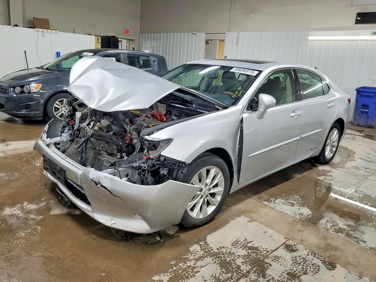 ES300