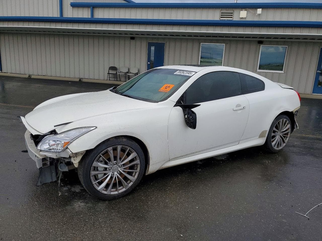 G37