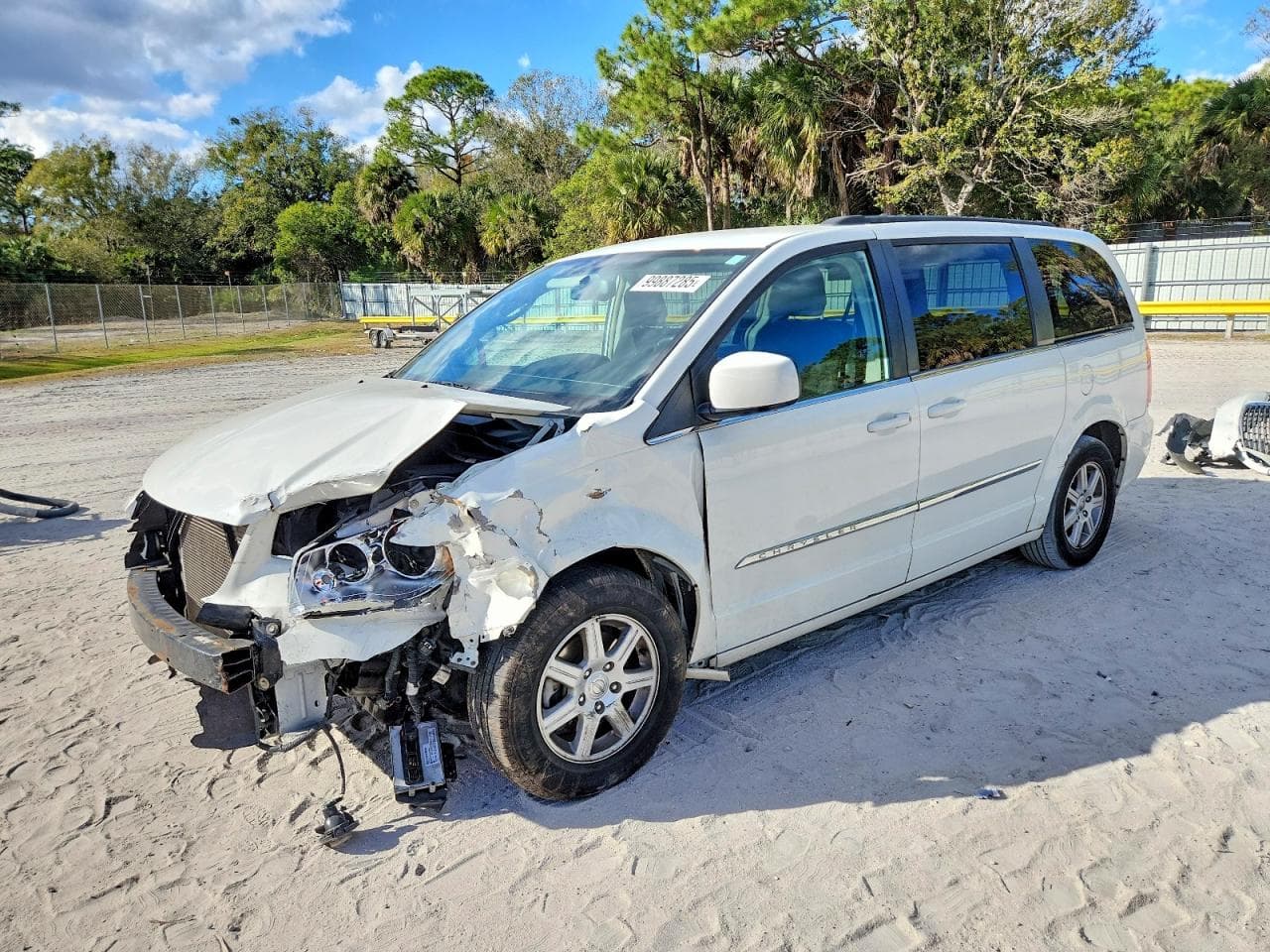 MINIVAN