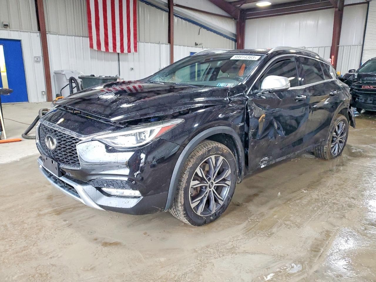 QX30