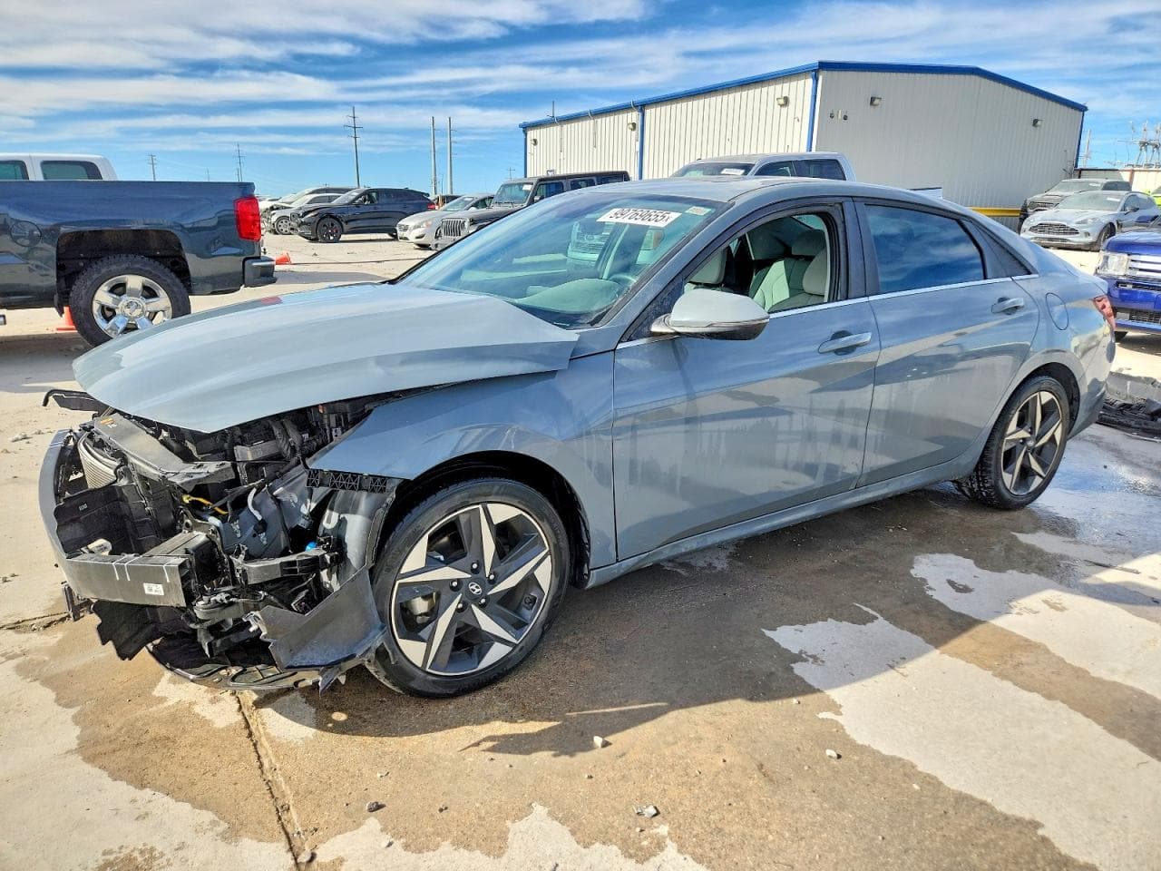 ELANTRA