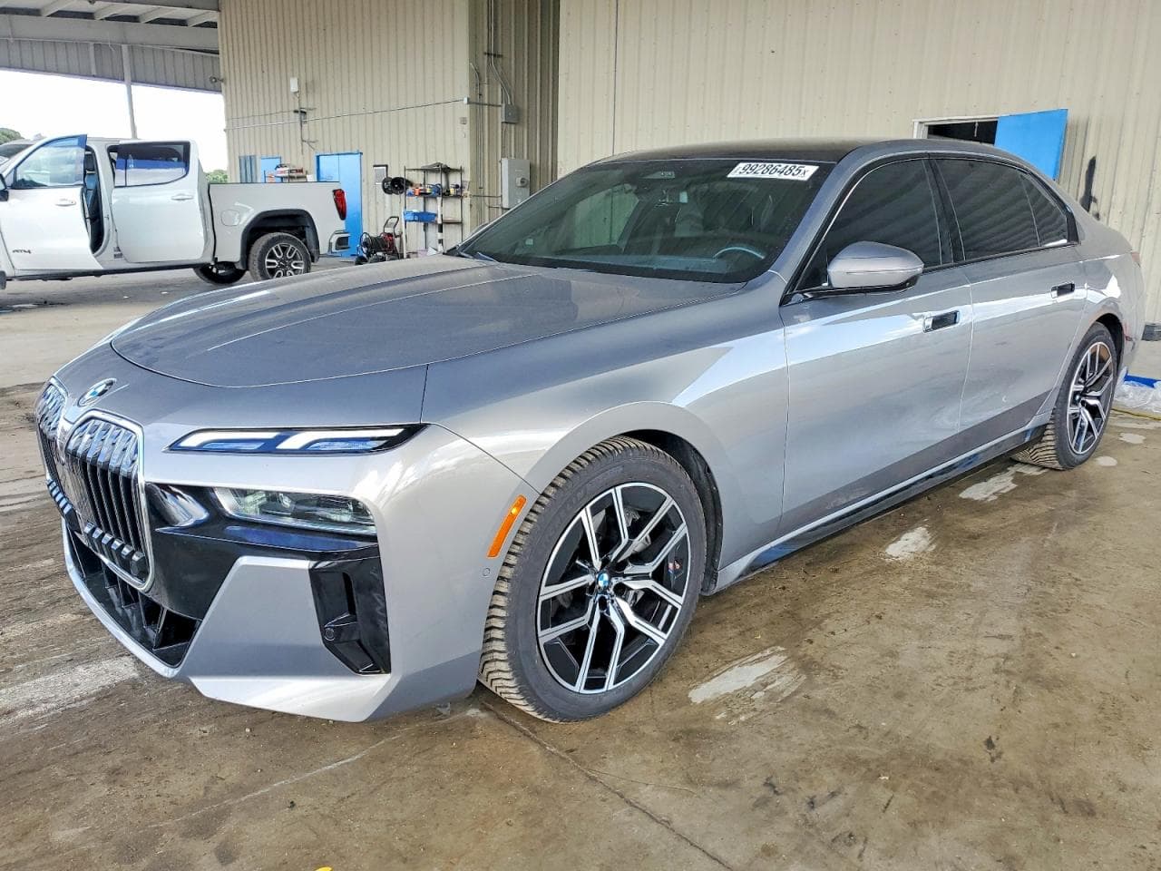 760 XI