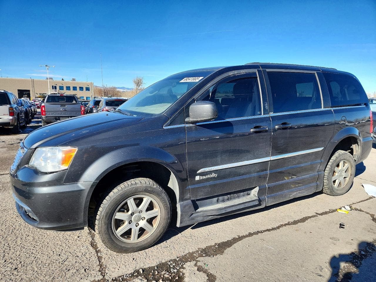 MINIVAN
