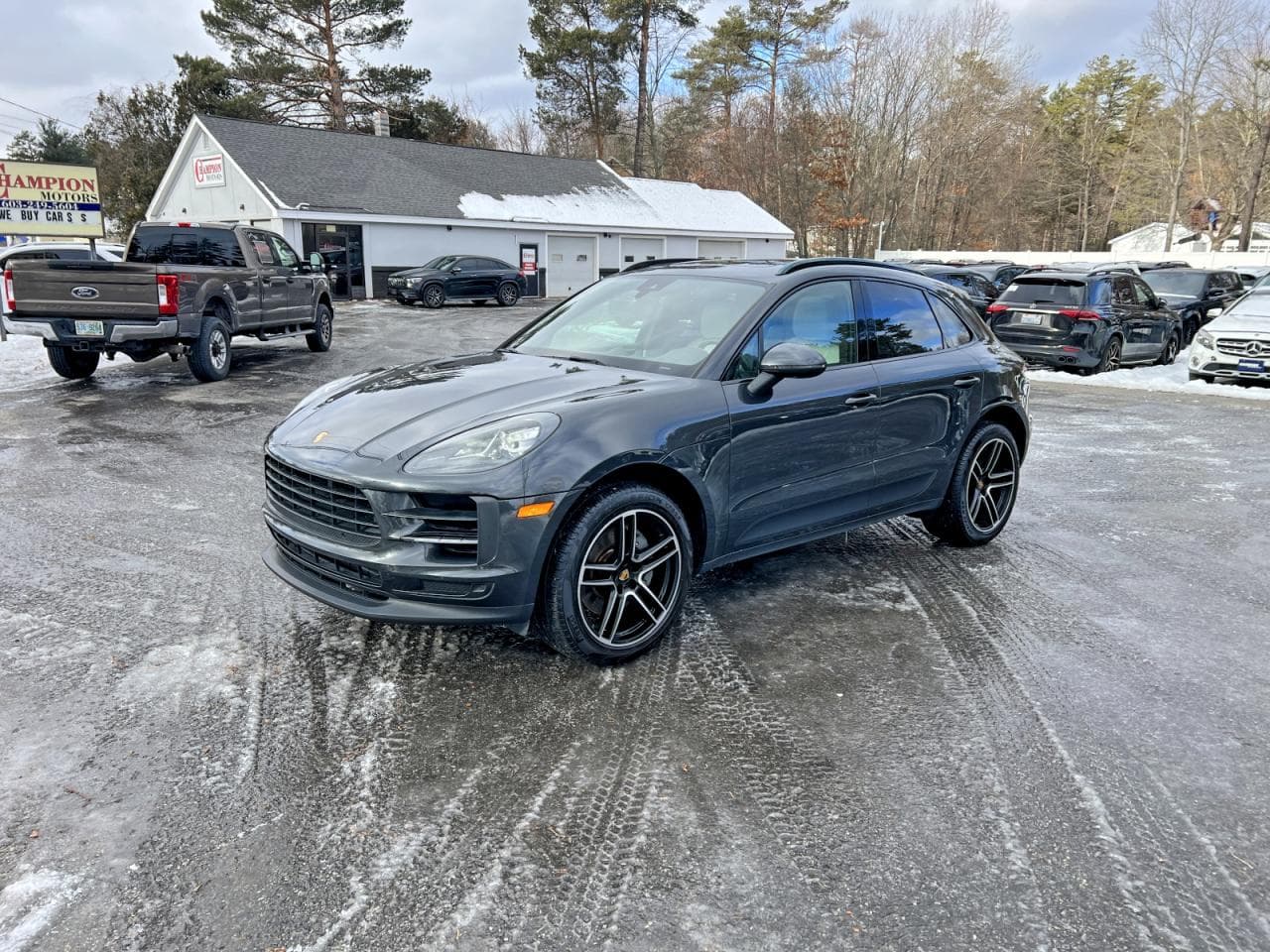MACAN
