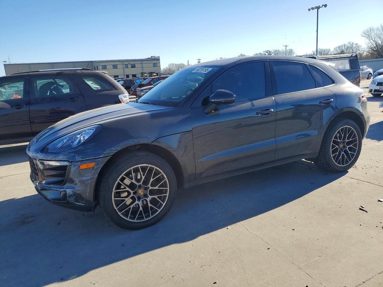 MACAN