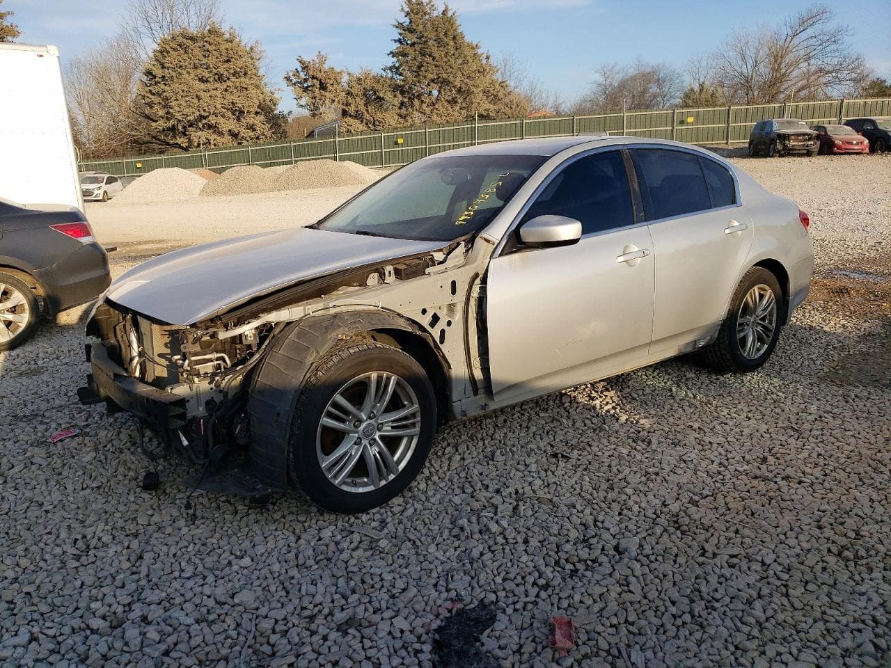 G37