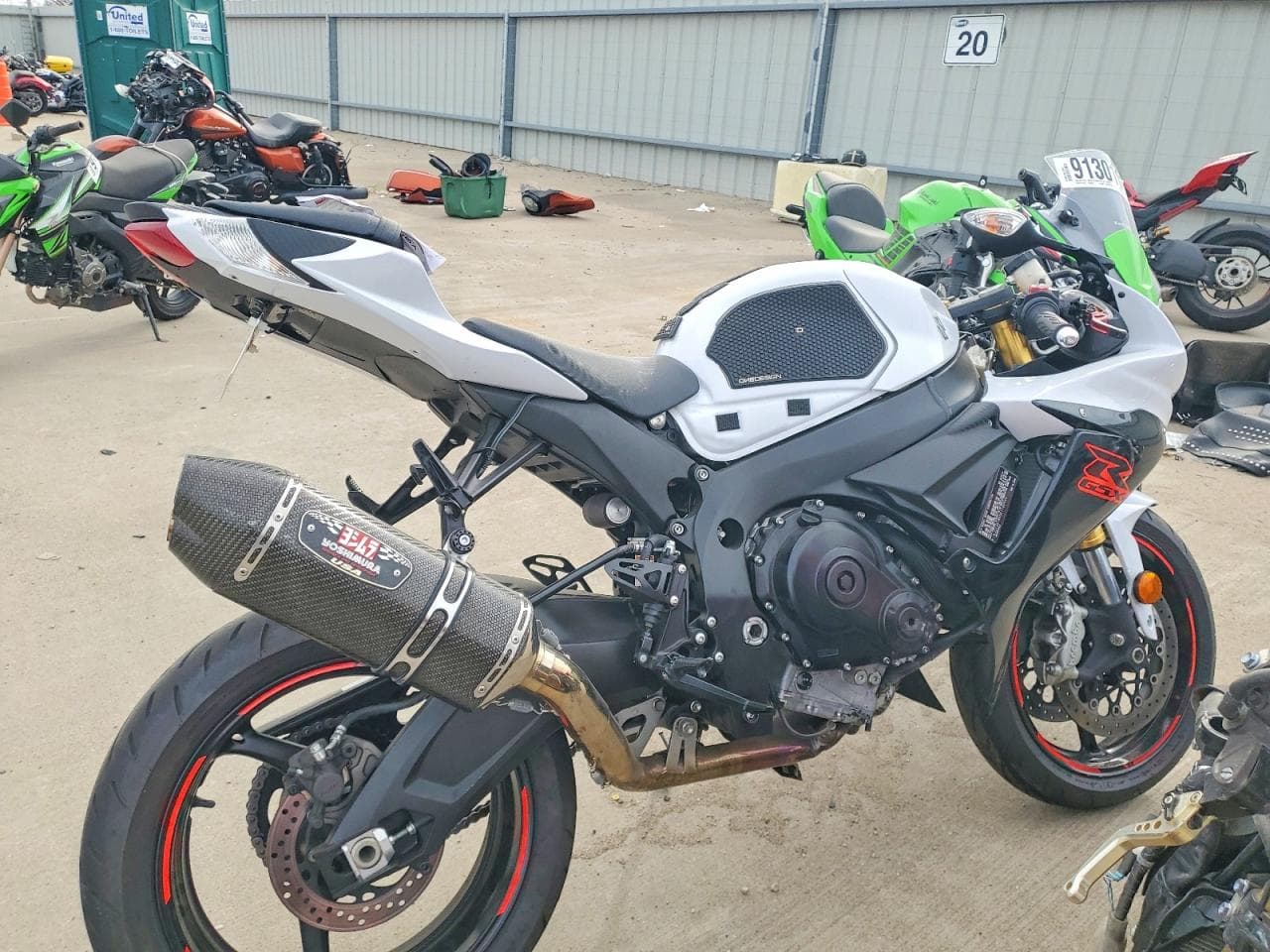 GSXR750